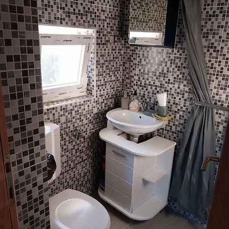 Studio Apartman Sa 1 Spavacom Sobom דירה Donji Karin