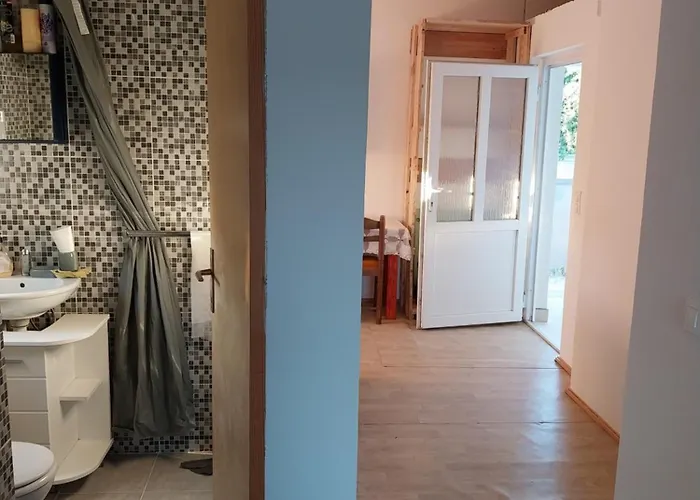 U Ruralnom Okruzenju Apartman Donji Karin
